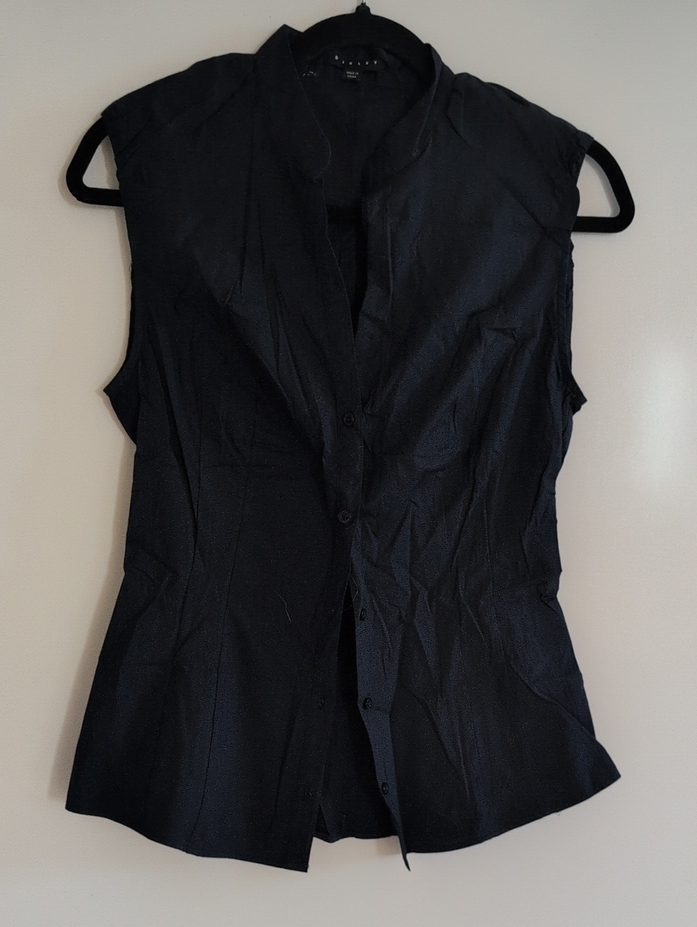 Sisley Sleeveless Navy Button-Front Blouse